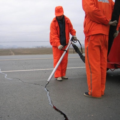 Crack Sealant Street Highway Hot Tar Road Repair وقائية صيانة الطرق طبقة الأسفلت