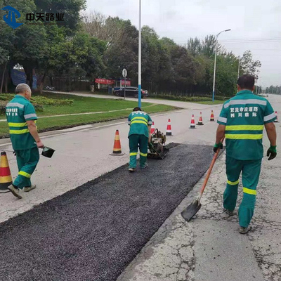 قم بخلط إصلاح وختم ممر الأسفلت في جميع الأحوال الجوية